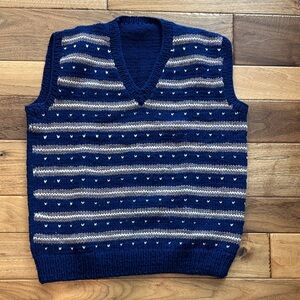 Vtg handknit Birds Eye sweater vest